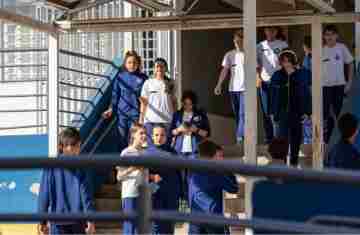 Com nova lei, escolas em tempo integral podem aderir ao modelo cívico-militar